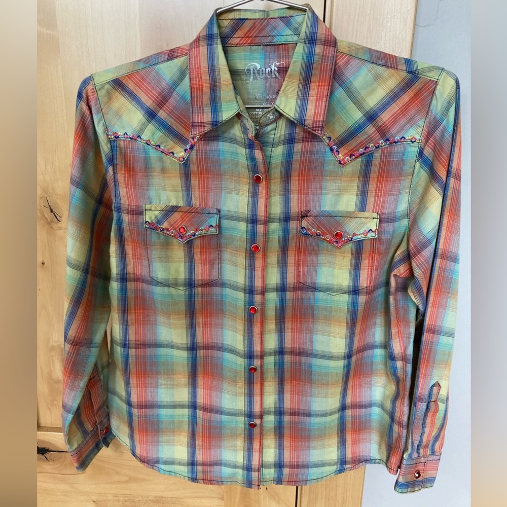 Wrangler Rock 47 XL Girls Top. Plaid, excellent condition, cotton. Jewel snaps